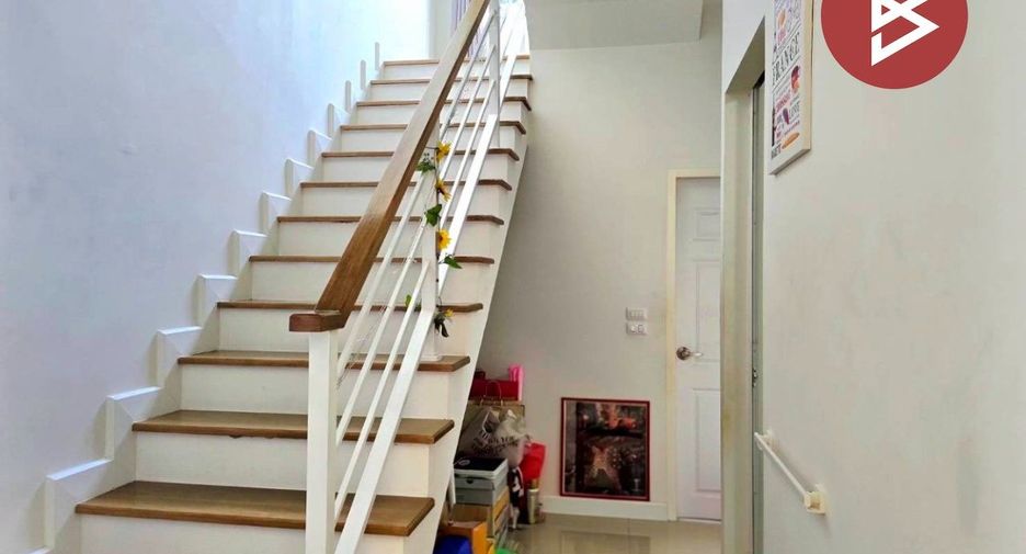 Casa en venta de 4 habitaciones en Bang Khun Thian, Bangkok