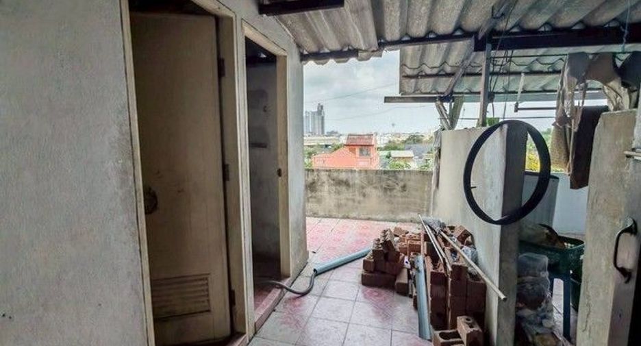 For sale 3 bedrooms retail Space in Bang Phli, Samut Prakan
