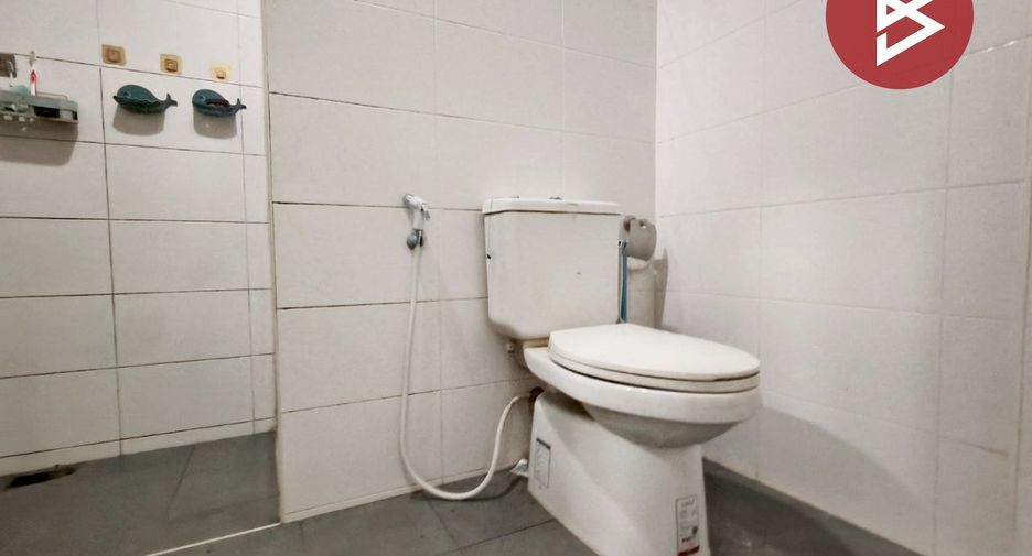À vendre 3 chambres maison de ville à Mueang Samut Prakan, Samut Prakan