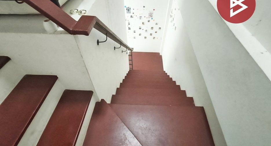 À vendre 3 chambres maison de ville à Mueang Samut Prakan, Samut Prakan
