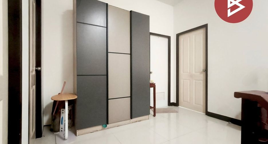 À vendre 3 chambres maison de ville à Mueang Samut Prakan, Samut Prakan