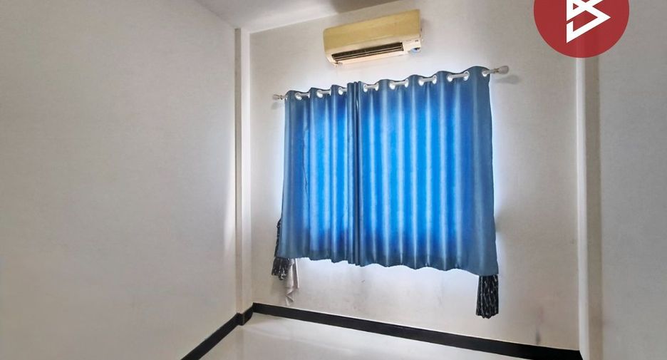 À vendre 3 chambres maison de ville à Mueang Samut Prakan, Samut Prakan