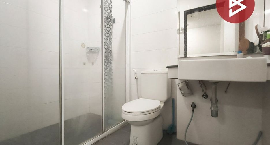 À vendre 3 chambres maison de ville à Mueang Samut Prakan, Samut Prakan