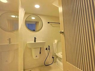 Casa adosada en venta de 2 habitaciones en Chatuchak, Bangkok