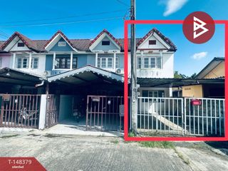 À vendre 2 chambres maison de ville à Nikhom Phatthana, Rayong
