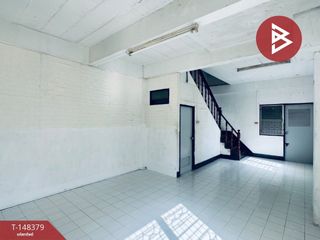 À vendre 2 chambres maison de ville à Nikhom Phatthana, Rayong