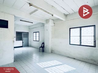 À vendre 2 chambres maison de ville à Nikhom Phatthana, Rayong