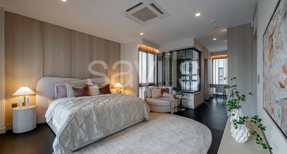 For sale 4 bedrooms house in Bang Kapi, Bangkok