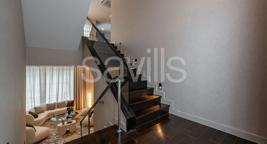 For sale 4 bedrooms house in Bang Kapi, Bangkok