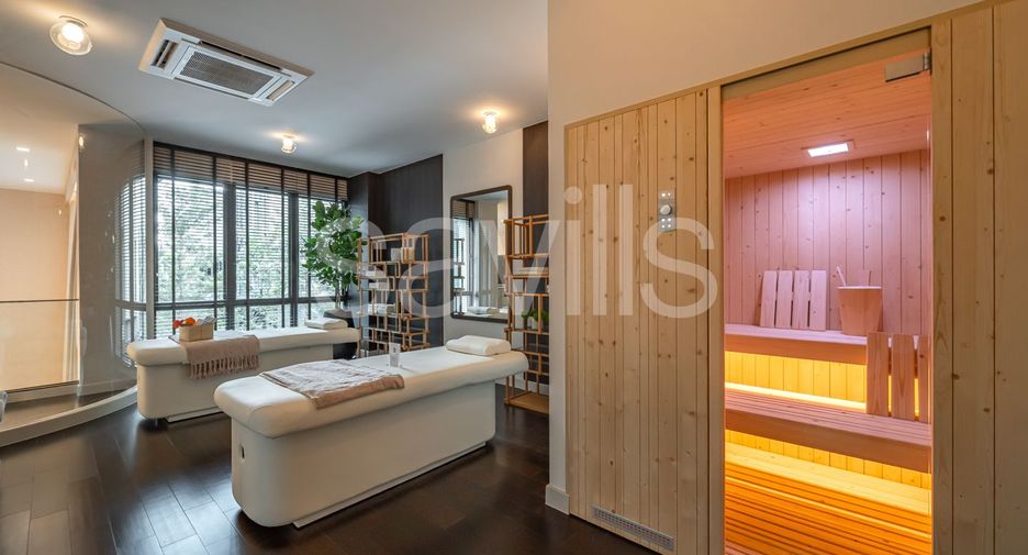 For sale 4 bedrooms house in Bang Kapi, Bangkok