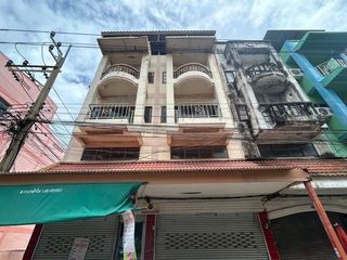 For sale 3 bedrooms retail Space in Bang Phli, Samut Prakan