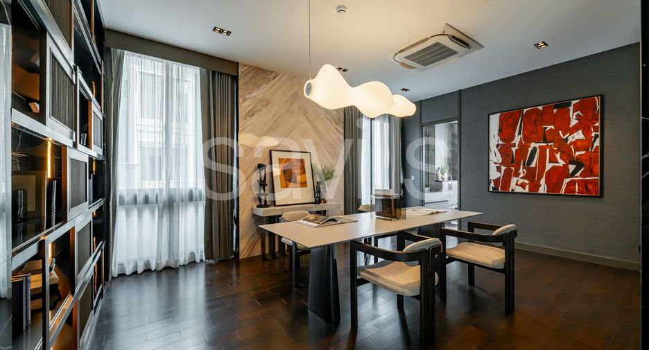 For sale 4 bedrooms house in Bang Kapi, Bangkok