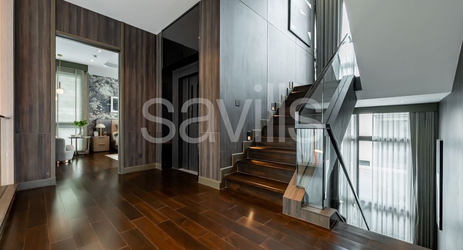 For sale 4 bedrooms house in Bang Kapi, Bangkok