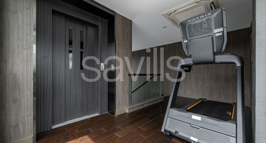 For sale 4 bedrooms house in Bang Kapi, Bangkok