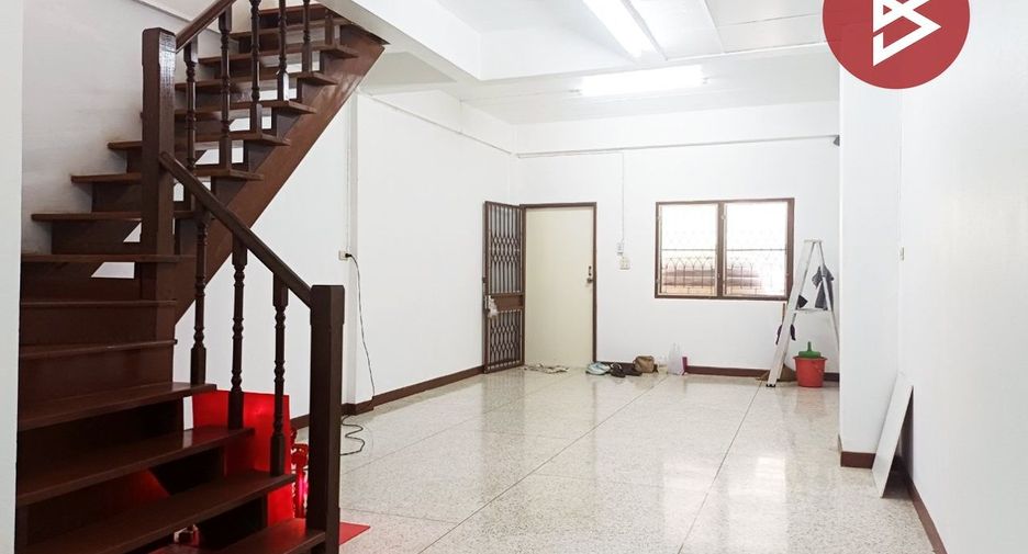 Casa adosada en venta de 2 habitaciones en Bang Bon, Bangkok