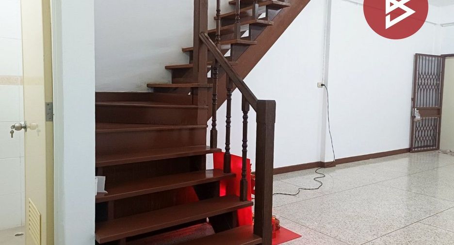 Casa adosada en venta de 2 habitaciones en Bang Bon, Bangkok