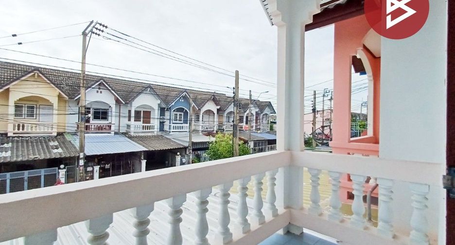 Casa adosada en venta de 2 habitaciones en Bang Bon, Bangkok