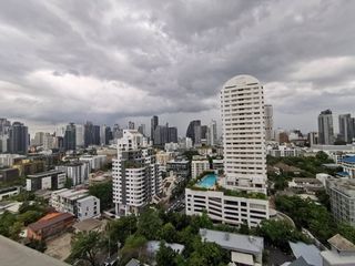 For rent 3 bedrooms serviced apartment in Watthana, Bangkok