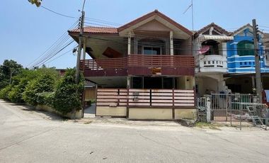 For sale 2 bedrooms townhouse in Bang Phli, Samut Prakan