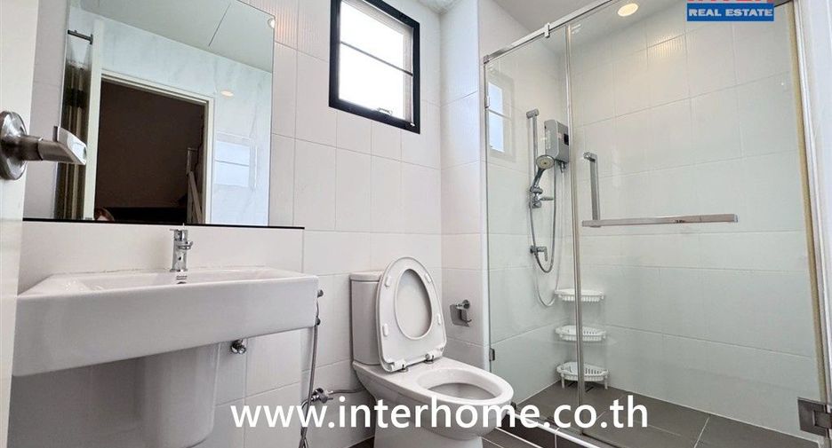 For sale 3 bedrooms townhouse in Mueang Nonthaburi, Nonthaburi