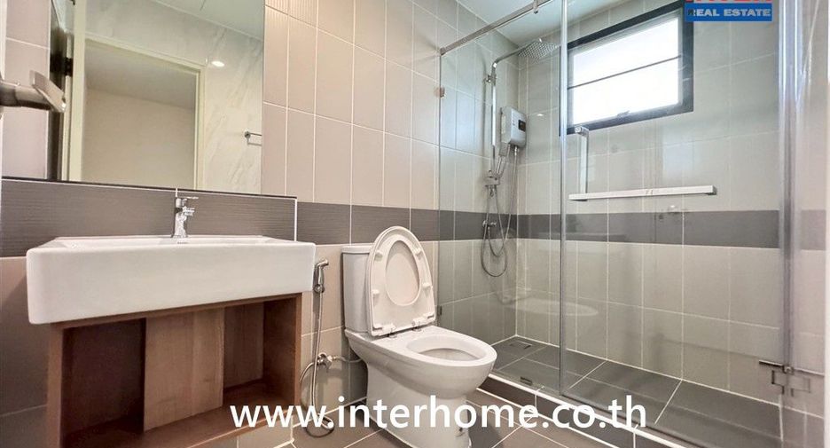 For sale 3 bedrooms townhouse in Mueang Nonthaburi, Nonthaburi