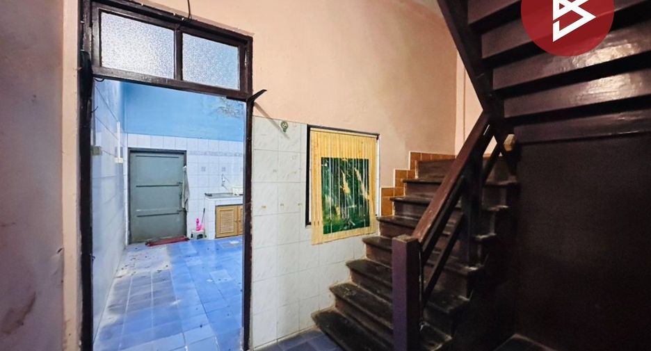 Gewerbefläche zum Kauf mit 2 Zimmer in Ban Pong, Ratchaburi