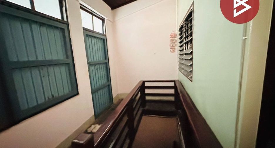 Gewerbefläche zum Kauf mit 2 Zimmer in Ban Pong, Ratchaburi