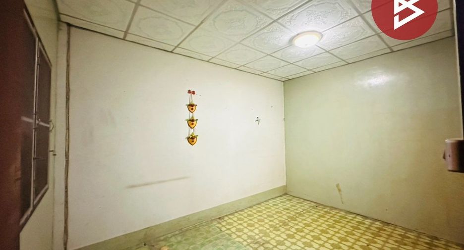 Gewerbefläche zum Kauf mit 2 Zimmer in Ban Pong, Ratchaburi
