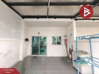 For sale 2 bedrooms townhouse in Sam Phran, Nakhon Pathom