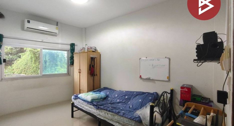 For sale 2 bedrooms townhouse in Sam Phran, Nakhon Pathom