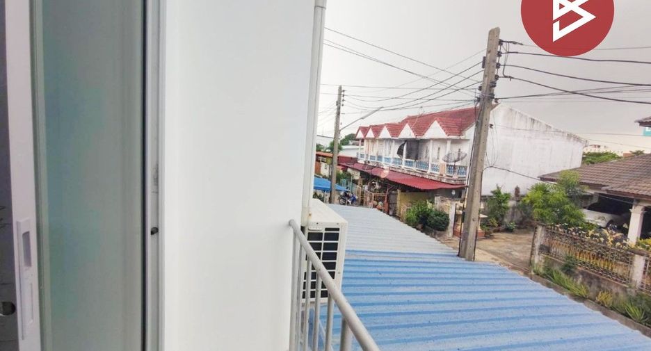 For sale 2 bedrooms townhouse in Sam Phran, Nakhon Pathom