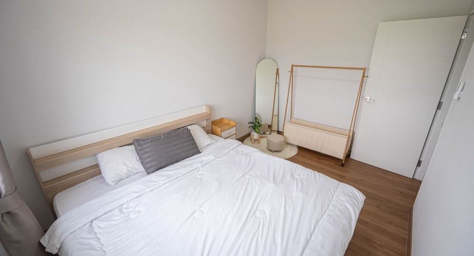 For sale 3 bedrooms townhouse in San Kamphaeng, Chiang Mai