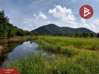 Terreno en venta en Phayuha Khiri, Nakhon Sawan