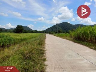 Terreno en venta en Phayuha Khiri, Nakhon Sawan