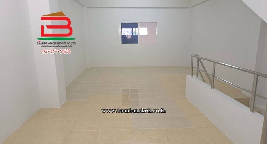 For rent 2 bedrooms retail Space in Sai Mai, Bangkok