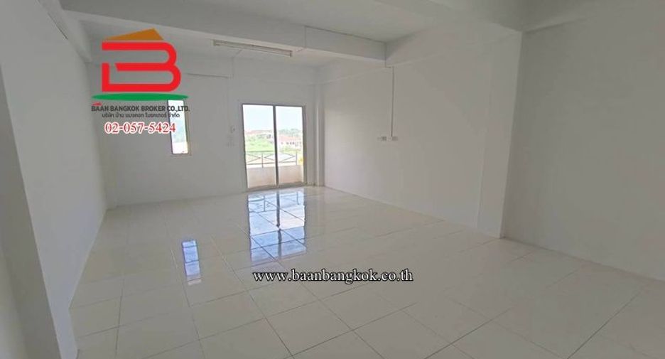 For rent 2 bedrooms retail Space in Sai Mai, Bangkok