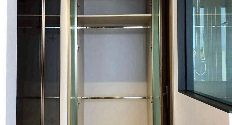 Wohnung zur Miete mit 1 Zimmer in Bang Rak, Bangkok