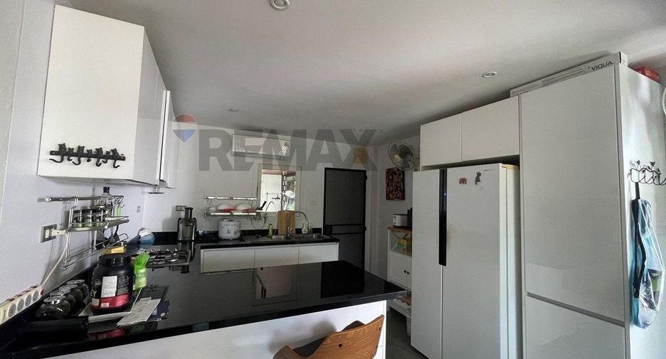 For sale 3 bedrooms villa in Ko Samui, Surat Thani