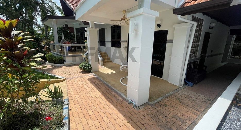 For sale 3 bedrooms villa in Ko Samui, Surat Thani