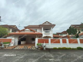 Haus zum Kauf mit 4 Zimmer in Min Buri, Bangkok