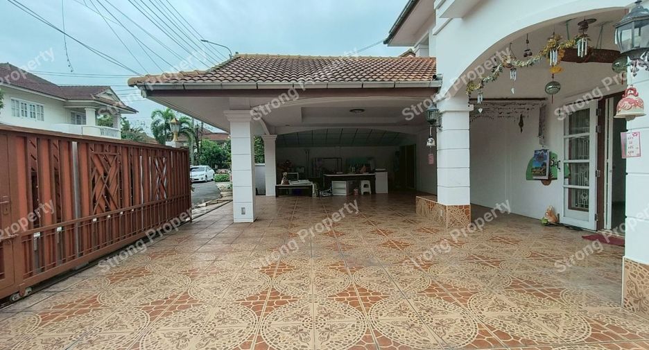 Haus zum Kauf mit 4 Zimmer in Min Buri, Bangkok