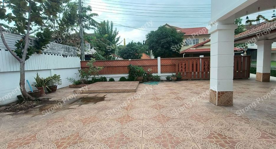 Haus zum Kauf mit 4 Zimmer in Min Buri, Bangkok