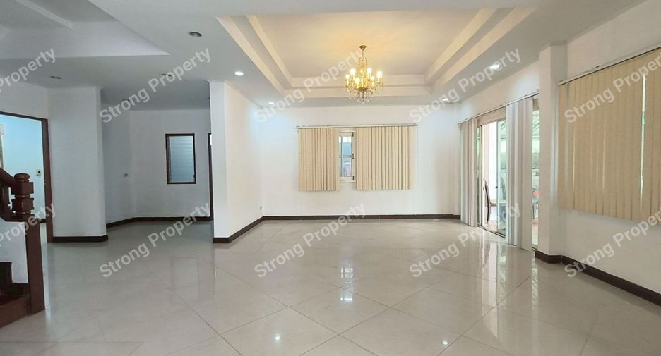 Haus zum Kauf mit 4 Zimmer in Min Buri, Bangkok