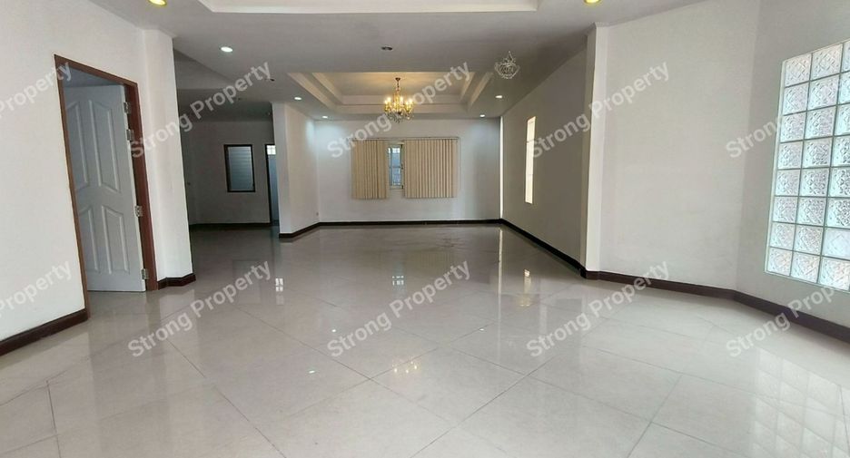 Haus zum Kauf mit 4 Zimmer in Min Buri, Bangkok