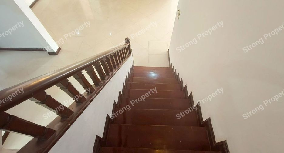 Haus zum Kauf mit 4 Zimmer in Min Buri, Bangkok