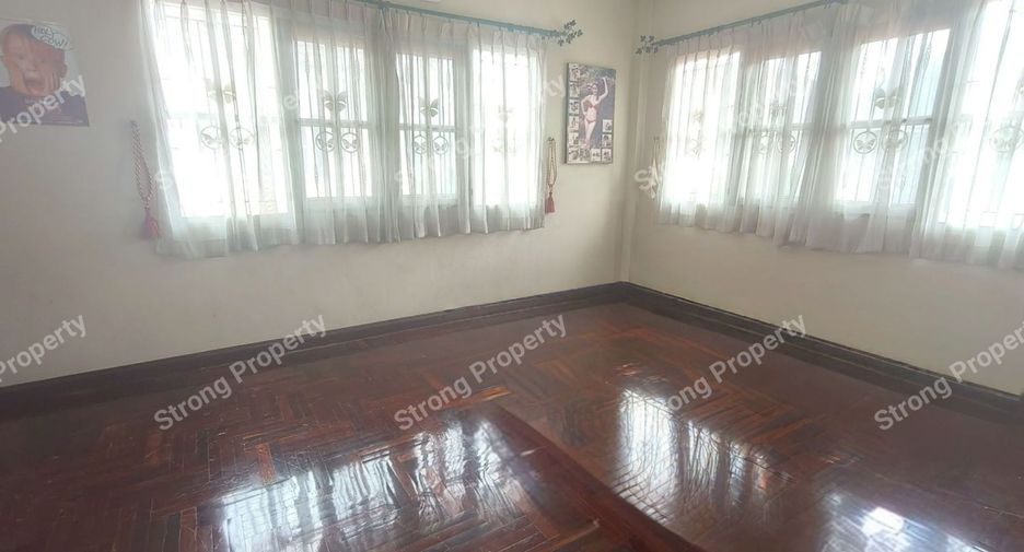 Haus zum Kauf mit 4 Zimmer in Min Buri, Bangkok