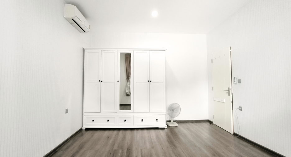 À louer et à vendre 4 chambres maison à Bang Bua Thong, Nonthaburi