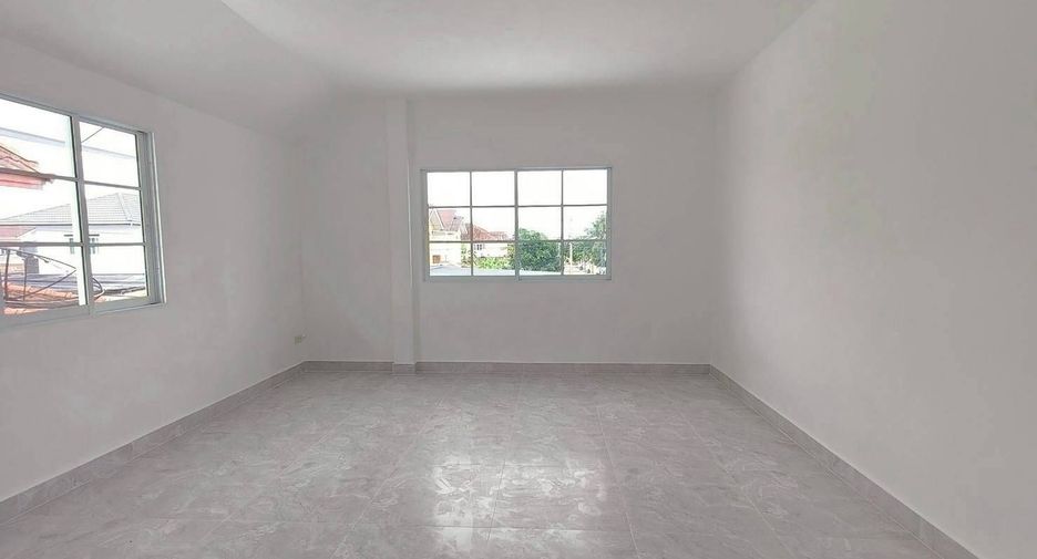 Haus zum Kauf mit 4 Zimmer in Khlong Sam Wa, Bangkok