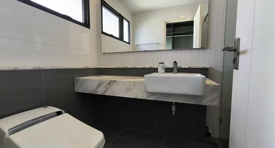 For rent 4 ベッドルーム house in Bang Phli, Samut Prakan