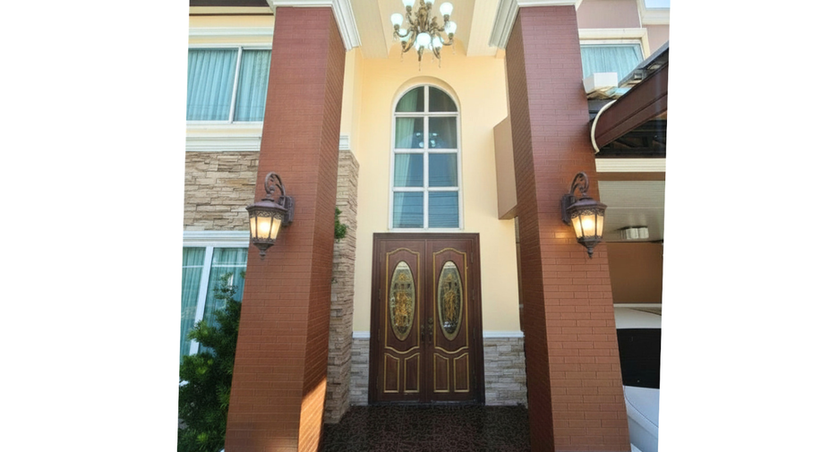 Haus zum Kauf mit 3 Zimmer in Min Buri, Bangkok